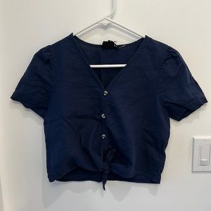 Linen cropped shirt